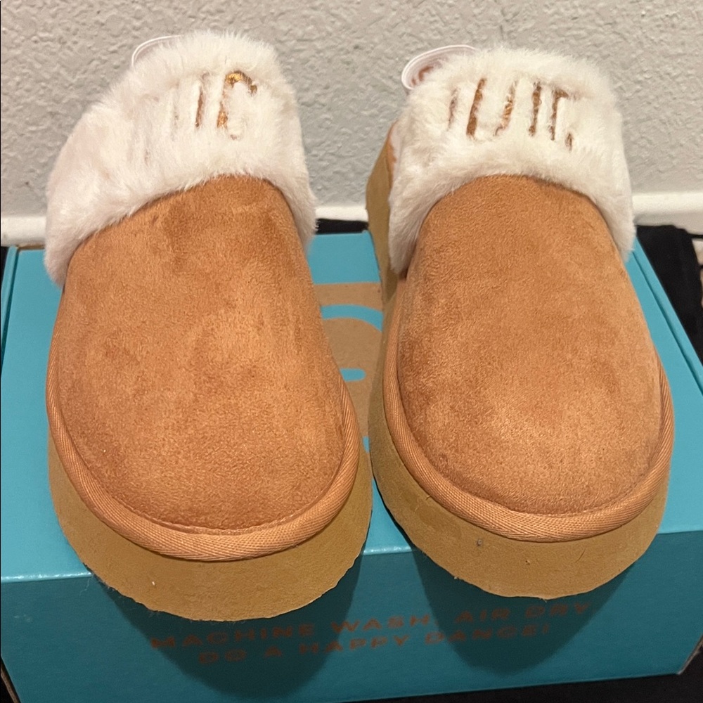 Juicy Couture Tan Suede Slippers with White Fur